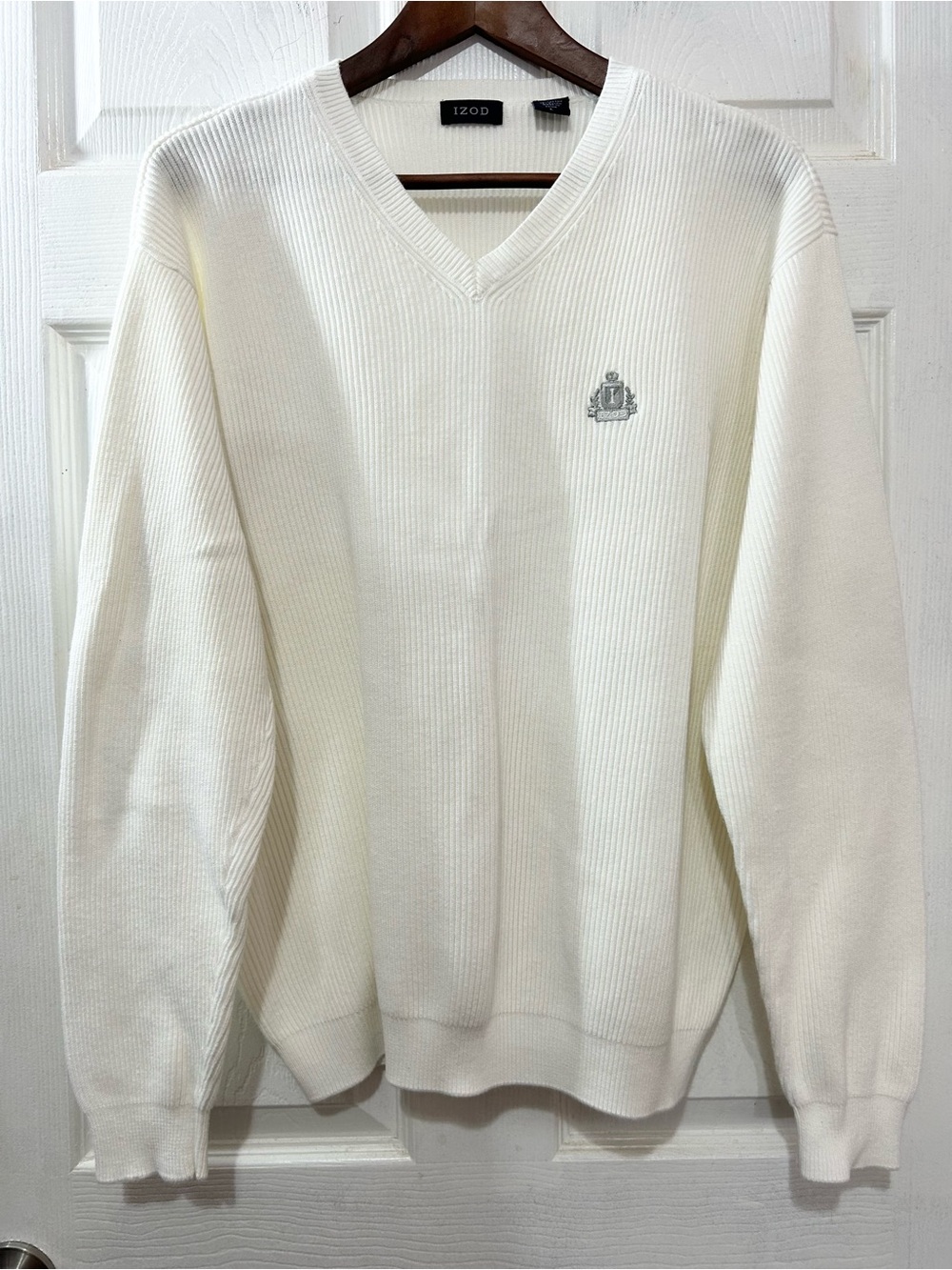 IZOD Men’s L Ivory Ribbed V-Neck Sweater Crest Logo Cotton Blend Preppy